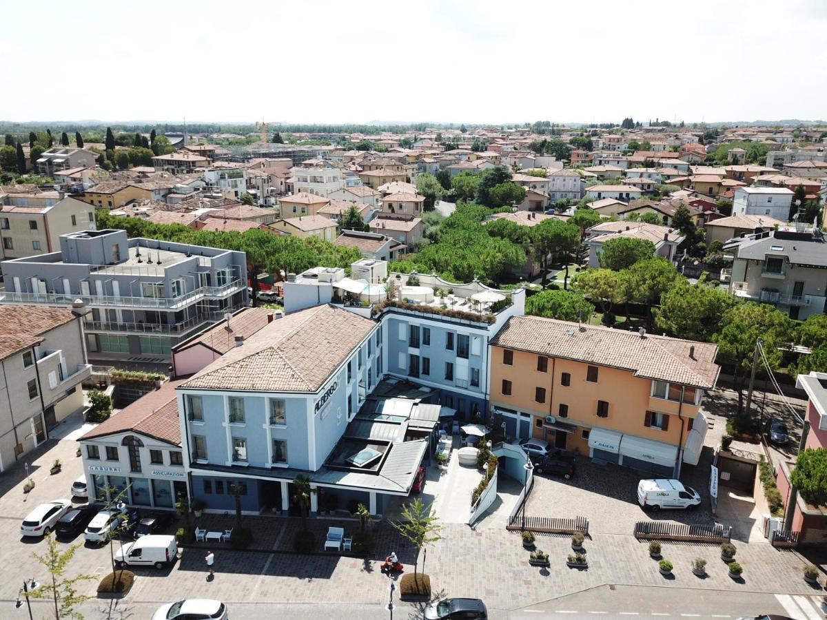 Hotel Enrichetta Desenzano del Garda Bagian luar foto